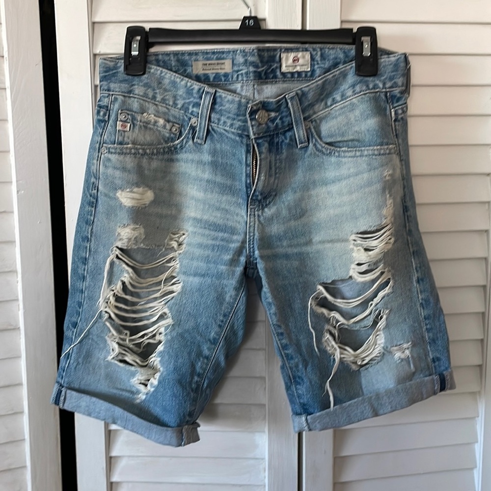 AG The Nikki Short Size 25
